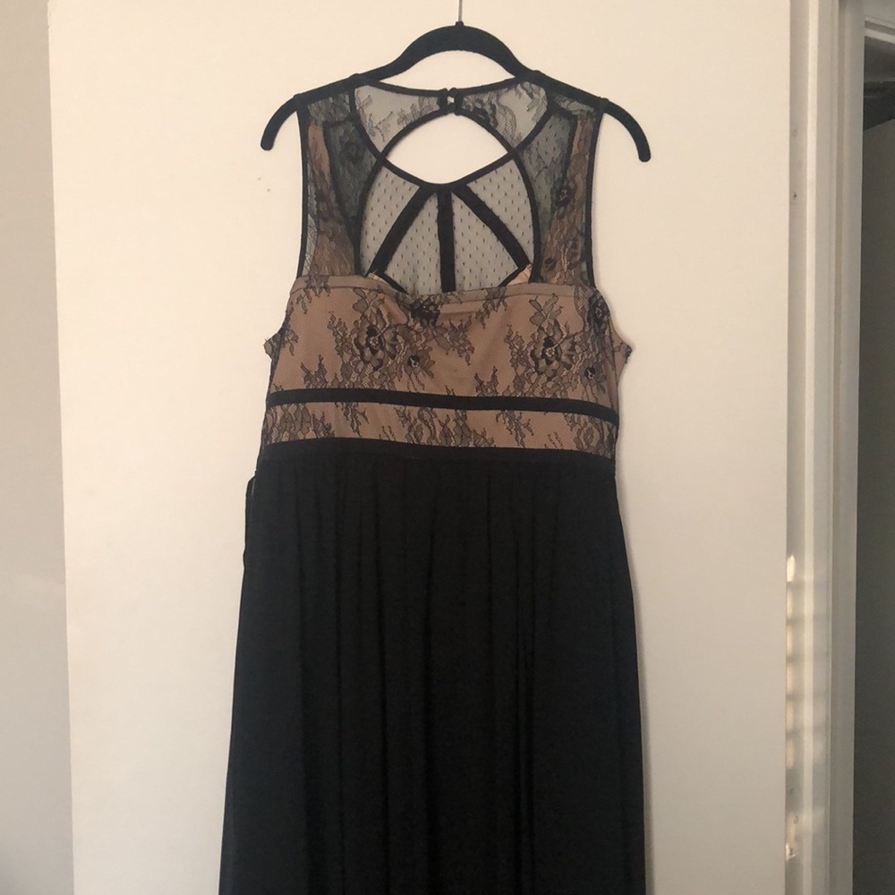 Torrid Black and Tan Maxi Dress - Picture 4 of 4